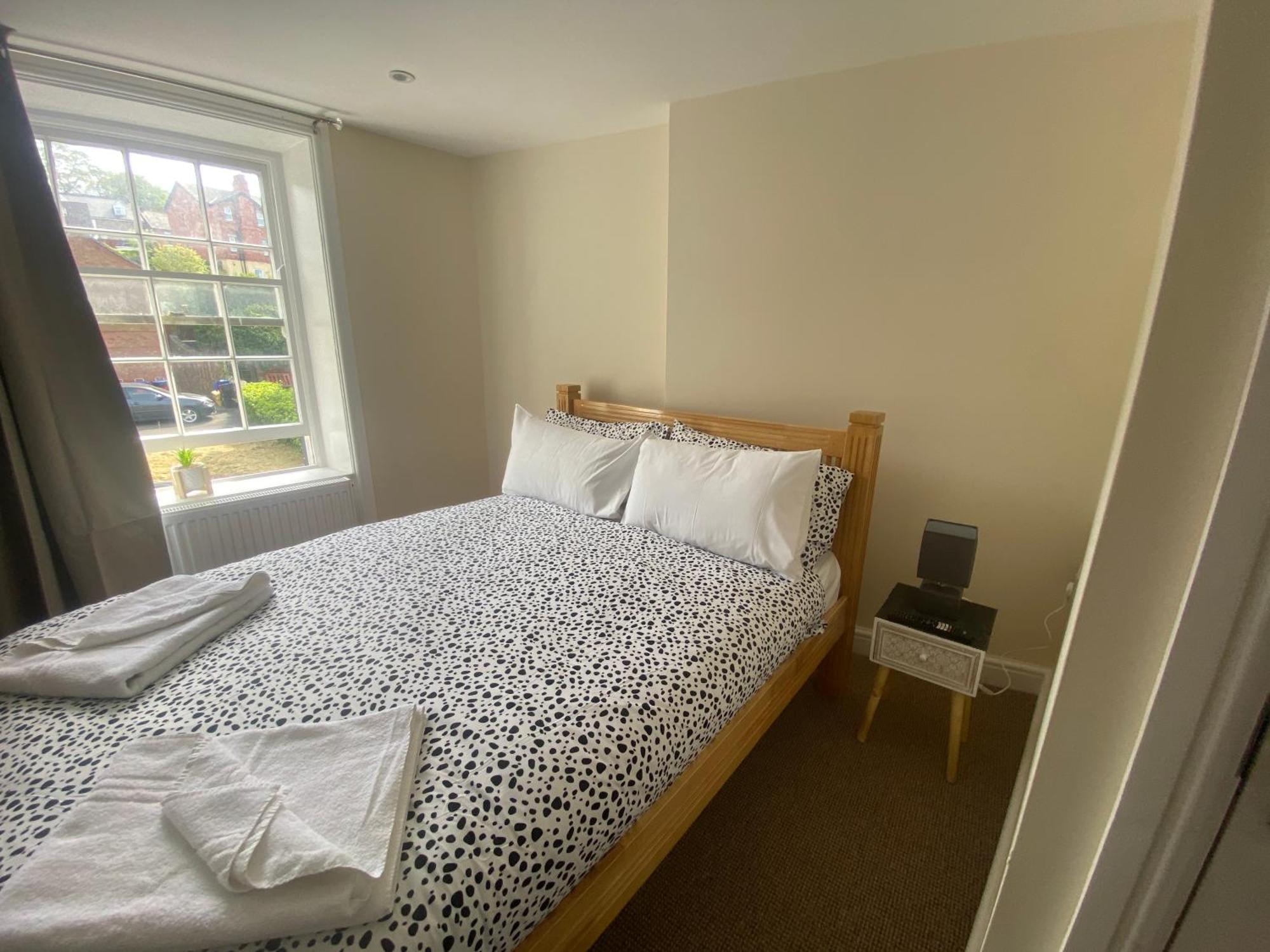Prince Of Wales Pub And Accommodation Llangollen Bagian luar foto